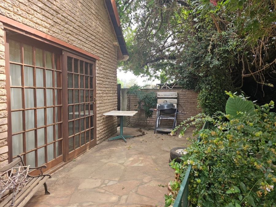 9 Bedroom Property for Sale in Waterkloof A H North West